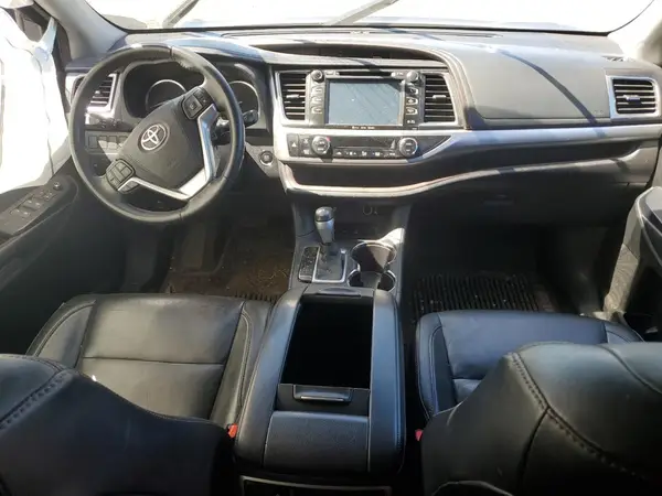 5TDJKRFH1GS252461 2016 TOYOTA HIGHLANDER - Image 8