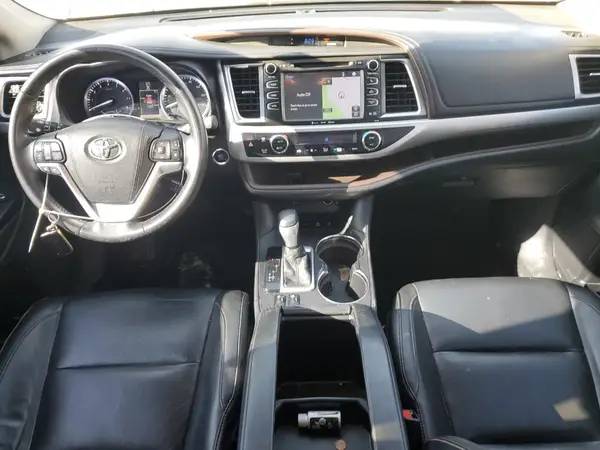 5TDJKRFH1GS253318 2016 TOYOTA HIGHLANDER - Image 8