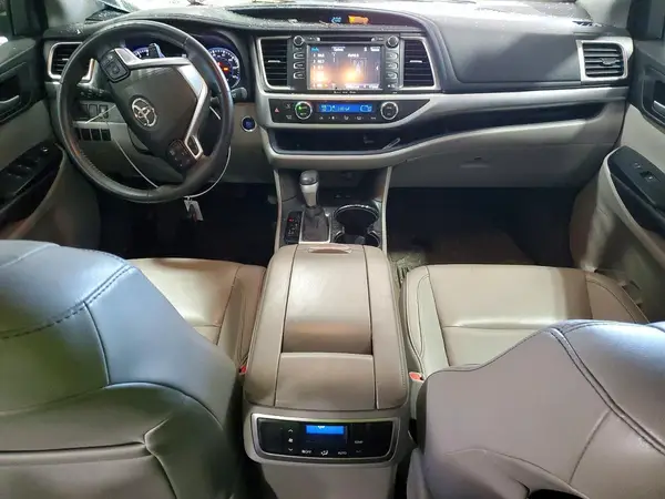 5TDJKRFH1GS253674 2016 TOYOTA HIGHLANDER - Image 8