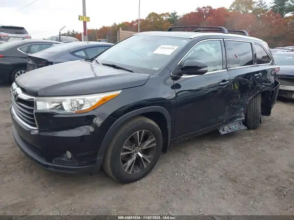 5TDJKRFH1GS257546 2016 TOYOTA HIGHLANDER - Image 2