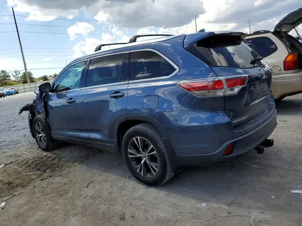 5TDJKRFH1GS258826 2016 TOYOTA HIGHLANDER - Image 2