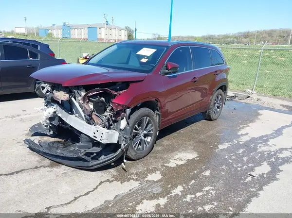 5TDJKRFH1GS261791 2016 TOYOTA HIGHLANDER - Image 2