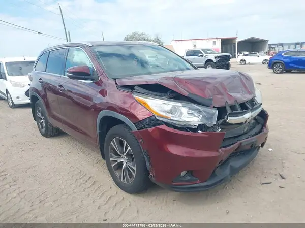 5TDJKRFH1GS267509 2016 TOYOTA HIGHLANDER - Image 1