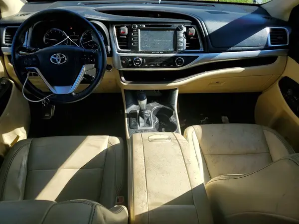 5TDJKRFH1GS269499 2016 TOYOTA HIGHLANDER - Image 8