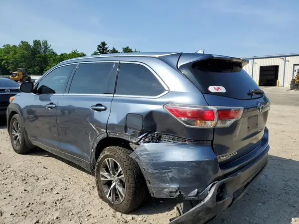 5TDJKRFH1GS273889 2016 TOYOTA HIGHLANDER - Image 2