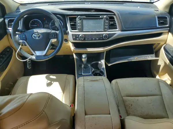 5TDJKRFH1GS274735 2016 TOYOTA HIGHLANDER - Image 8
