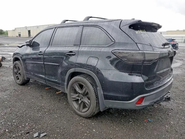5TDJKRFH1GS281006 2016 TOYOTA HIGHLANDER - Image 2