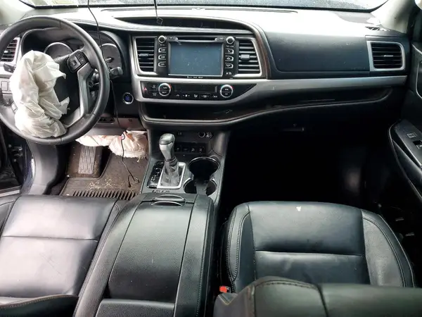 5TDJKRFH1GS281006 2016 TOYOTA HIGHLANDER - Image 8