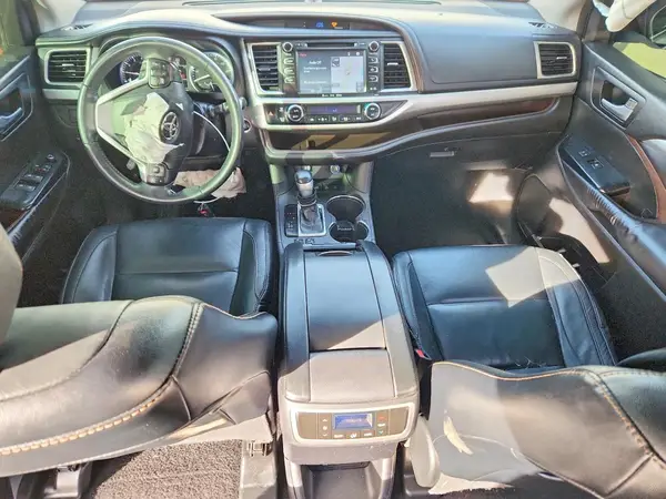 5TDJKRFH1GS282043 2016 TOYOTA HIGHLANDER - Image 8