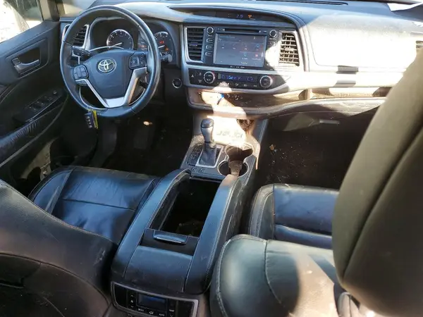 5TDJKRFH1GS283368 2016 TOYOTA HIGHLANDER - Image 8