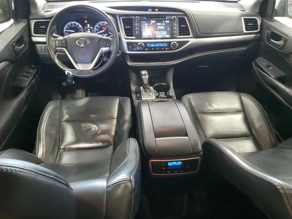 5TDJKRFH1GS286691 2016 TOYOTA HIGHLANDER - Image 8
