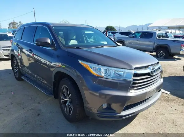 5TDJKRFH1GS289476 2016 TOYOTA HIGHLANDER - Image 1
