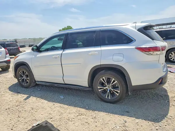 5TDJKRFH1GS299120 2016 TOYOTA HIGHLANDER - Image 2