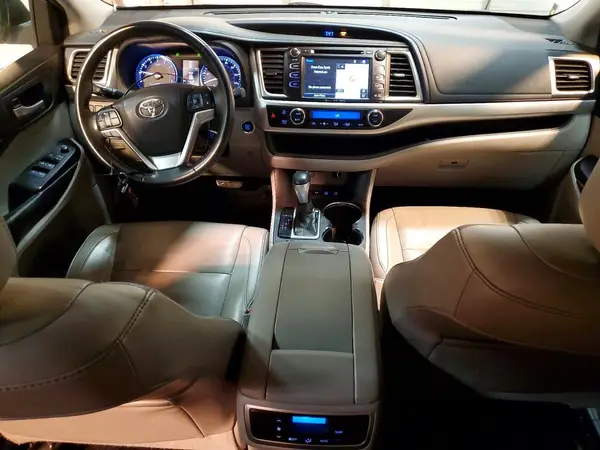 5TDJKRFH1GS312299 2016 TOYOTA HIGHLANDER - Image 8