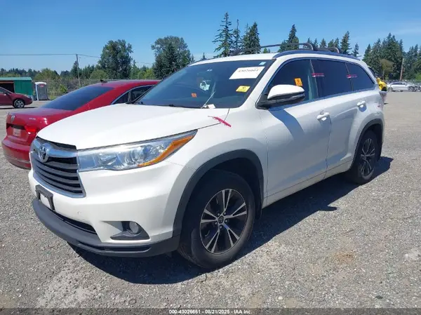 5TDJKRFH1GS313436 2016 TOYOTA HIGHLANDER - Image 2