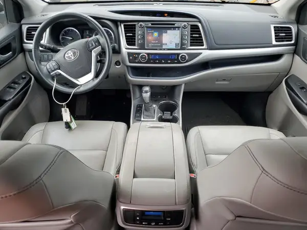 5TDJKRFH1GS314361 2016 TOYOTA HIGHLANDER - Image 8