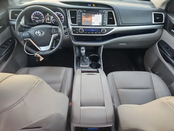 5TDJKRFH1GS318054 2016 TOYOTA HIGHLANDER - Image 8