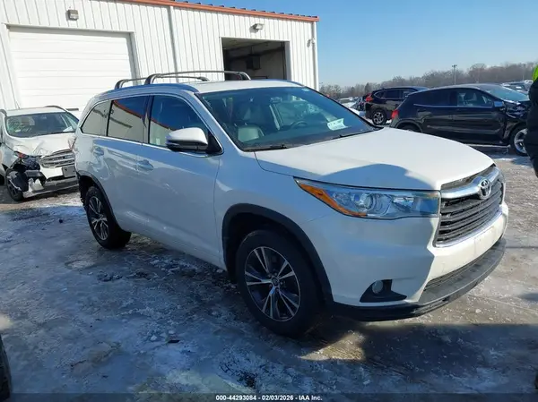 5TDJKRFH1GS332231 2016 TOYOTA HIGHLANDER - Image 1