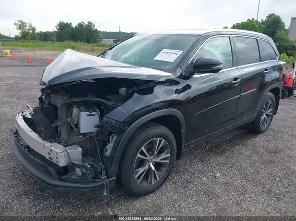 5TDJKRFH1GS333380 2016 TOYOTA HIGHLANDER - Image 2
