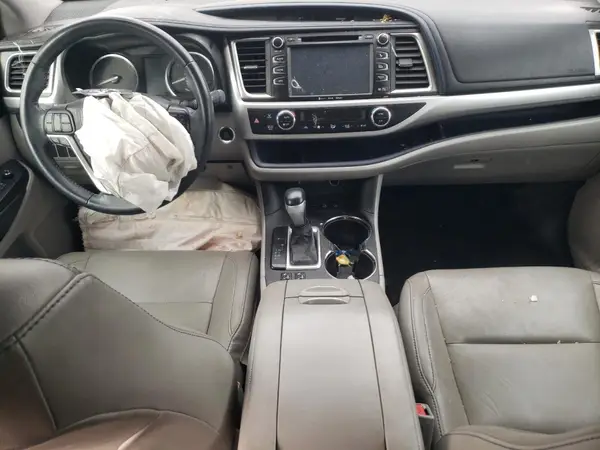 5TDJKRFH1GS342502 2016 TOYOTA HIGHLANDER - Image 8