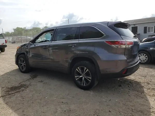 5TDJKRFH1GS343567 2016 TOYOTA HIGHLANDER - Image 2