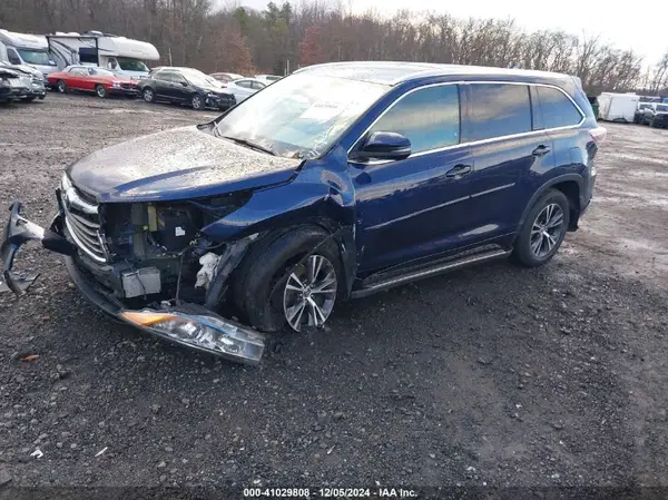 5TDJKRFH1GS344508 2016 TOYOTA HIGHLANDER - Image 2