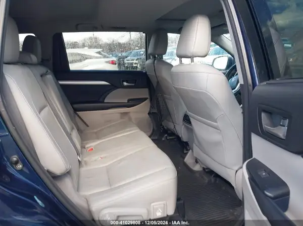 5TDJKRFH1GS344508 2016 TOYOTA HIGHLANDER - Image 8
