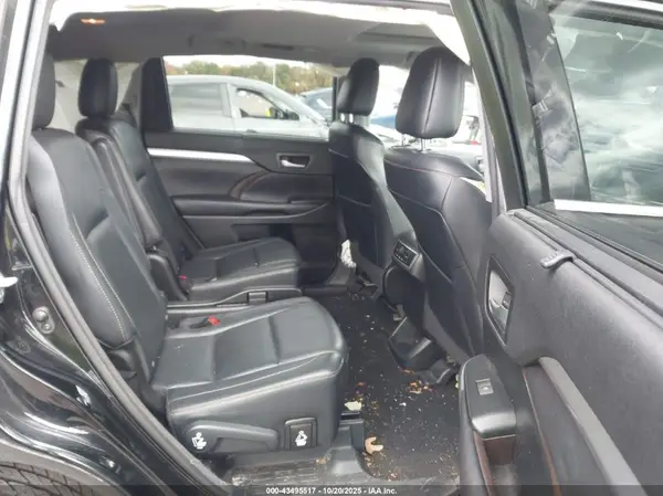 5TDJKRFH1GS500997 2016 TOYOTA HIGHLANDER - Image 8