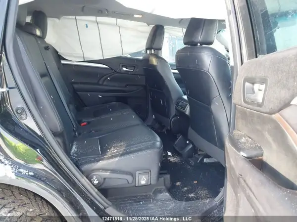 5TDJKRFH1GS502281 2016 TOYOTA HIGHLANDER - Image 8