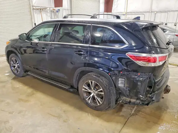 5TDJKRFH1GS503639 2016 TOYOTA HIGHLANDER - Image 2