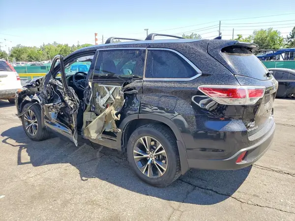 5TDJKRFH1GS505245 2016 TOYOTA HIGHLANDER - Image 2