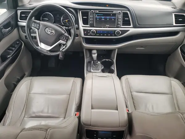 5TDJKRFH1GS505603 2016 TOYOTA HIGHLANDER - Image 8