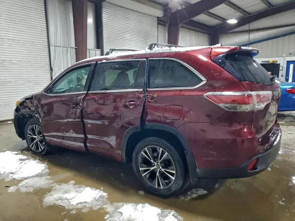 5TDJKRFH2GS226385 2016 TOYOTA HIGHLANDER - Image 2