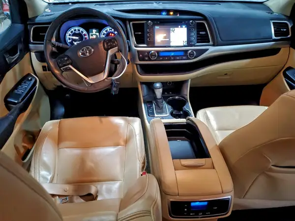 5TDJKRFH2GS226385 2016 TOYOTA HIGHLANDER - Image 8