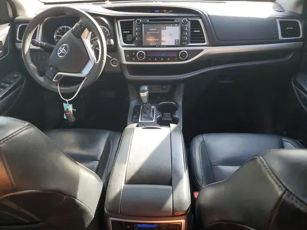 5TDJKRFH2GS232719 2016 TOYOTA HIGHLANDER - Image 8