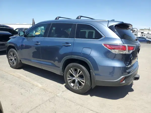5TDJKRFH2GS236429 2016 TOYOTA HIGHLANDER - Image 2
