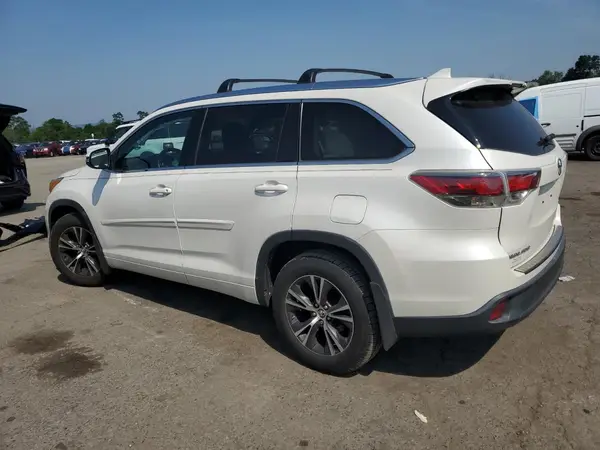 5TDJKRFH2GS241436 2016 TOYOTA HIGHLANDER - Image 2