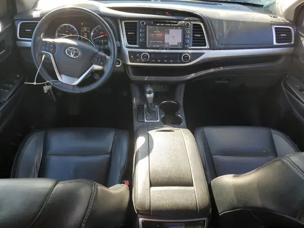 5TDJKRFH2GS242179 2016 TOYOTA HIGHLANDER - Image 8