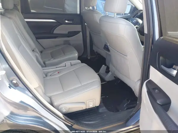 5TDJKRFH2GS250766 2016 TOYOTA HIGHLANDER - Image 8