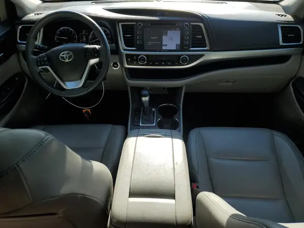 5TDJKRFH2GS251089 2016 TOYOTA HIGHLANDER - Image 8