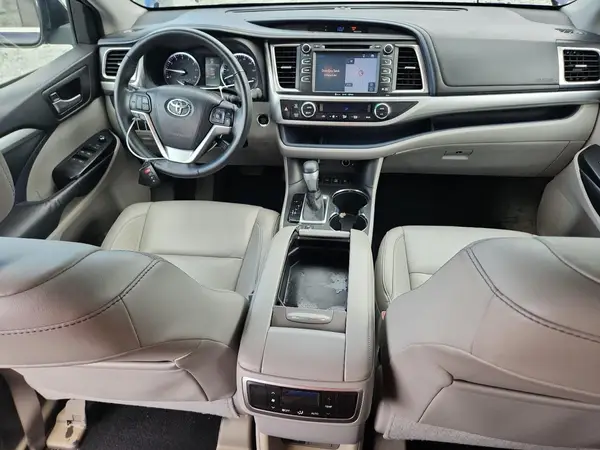 5TDJKRFH2GS264084 2016 TOYOTA HIGHLANDER - Image 8