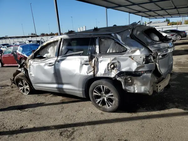 5TDJKRFH2GS265476 2016 TOYOTA HIGHLANDER - Image 2