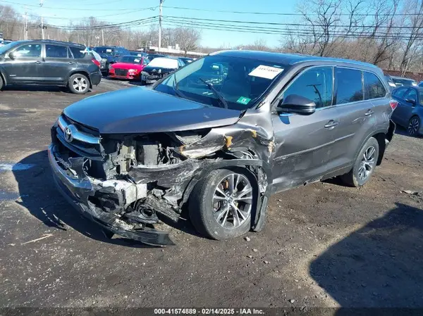 5TDJKRFH2GS277109 2016 TOYOTA HIGHLANDER - Image 2