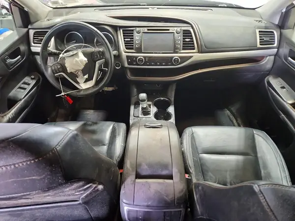 5TDJKRFH2GS282018 2016 TOYOTA HIGHLANDER - Image 8