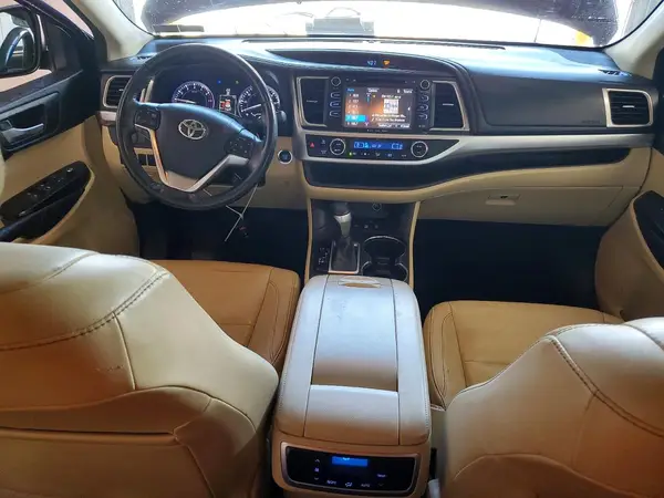 5TDJKRFH2GS285632 2016 TOYOTA HIGHLANDER - Image 8