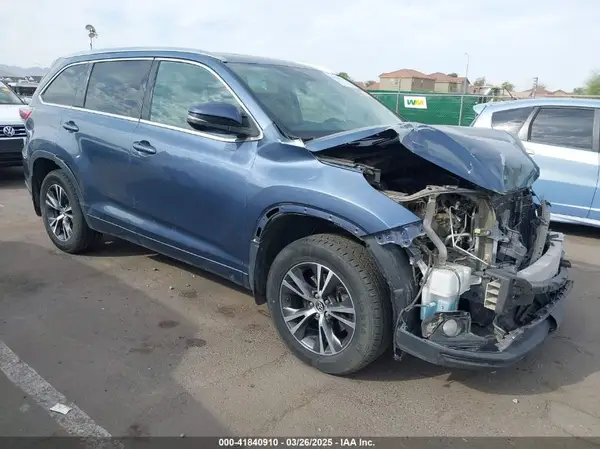 5TDJKRFH2GS288904 2016 TOYOTA HIGHLANDER - Image 1