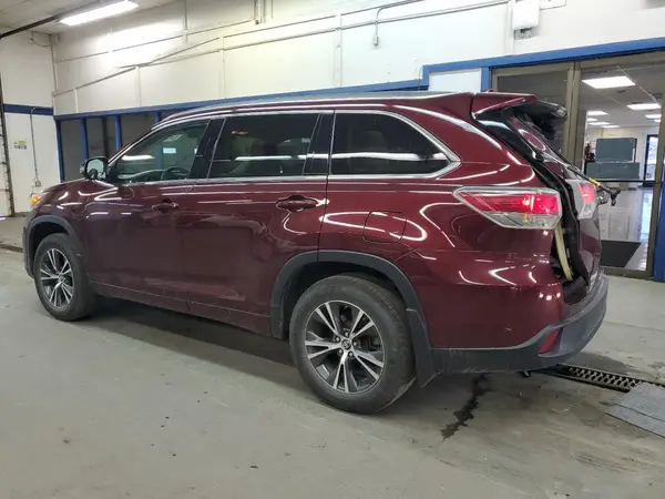 5TDJKRFH2GS292211 2016 TOYOTA HIGHLANDER - Image 2