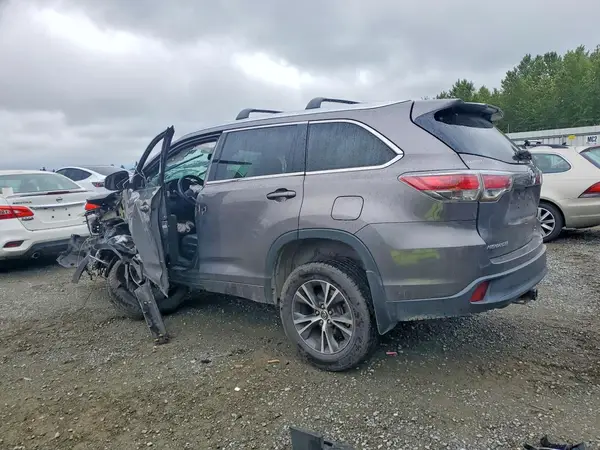 5TDJKRFH2GS295139 2016 TOYOTA HIGHLANDER - Image 2