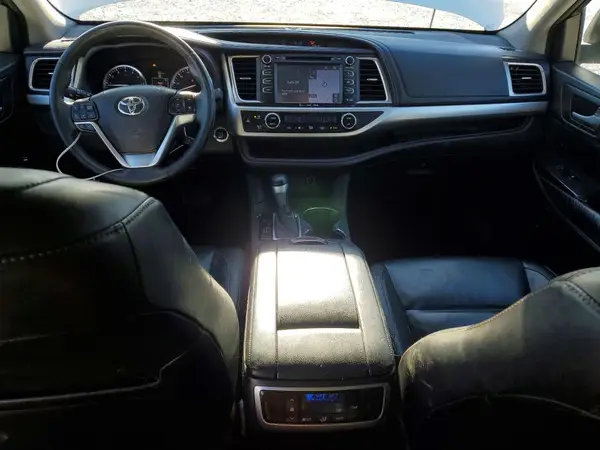 5TDJKRFH2GS295710 2016 TOYOTA HIGHLANDER - Image 8