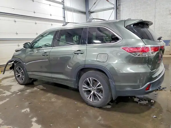 5TDJKRFH2GS300212 2016 TOYOTA HIGHLANDER - Image 2